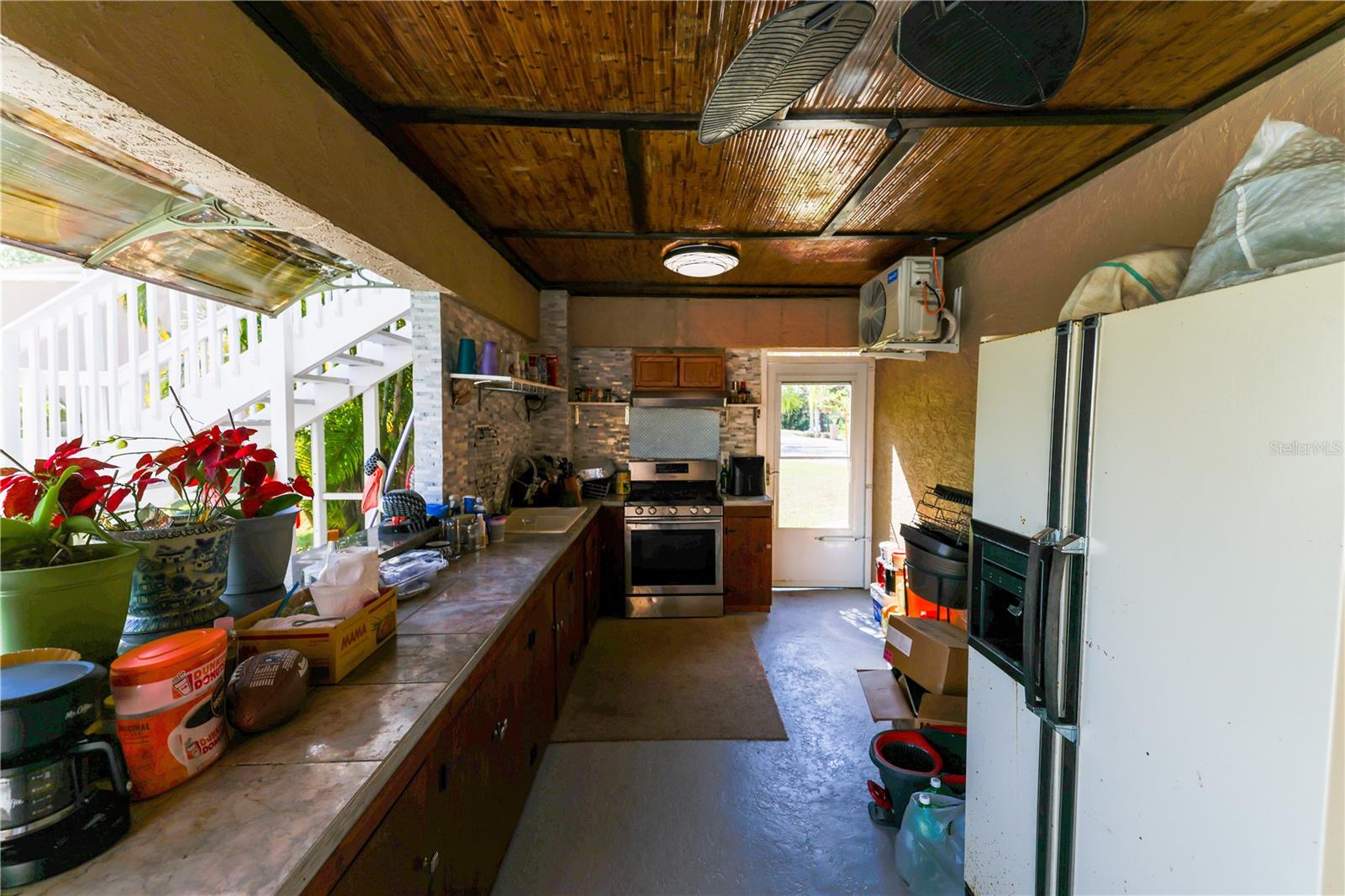 OYSTER BAYOU - Residential