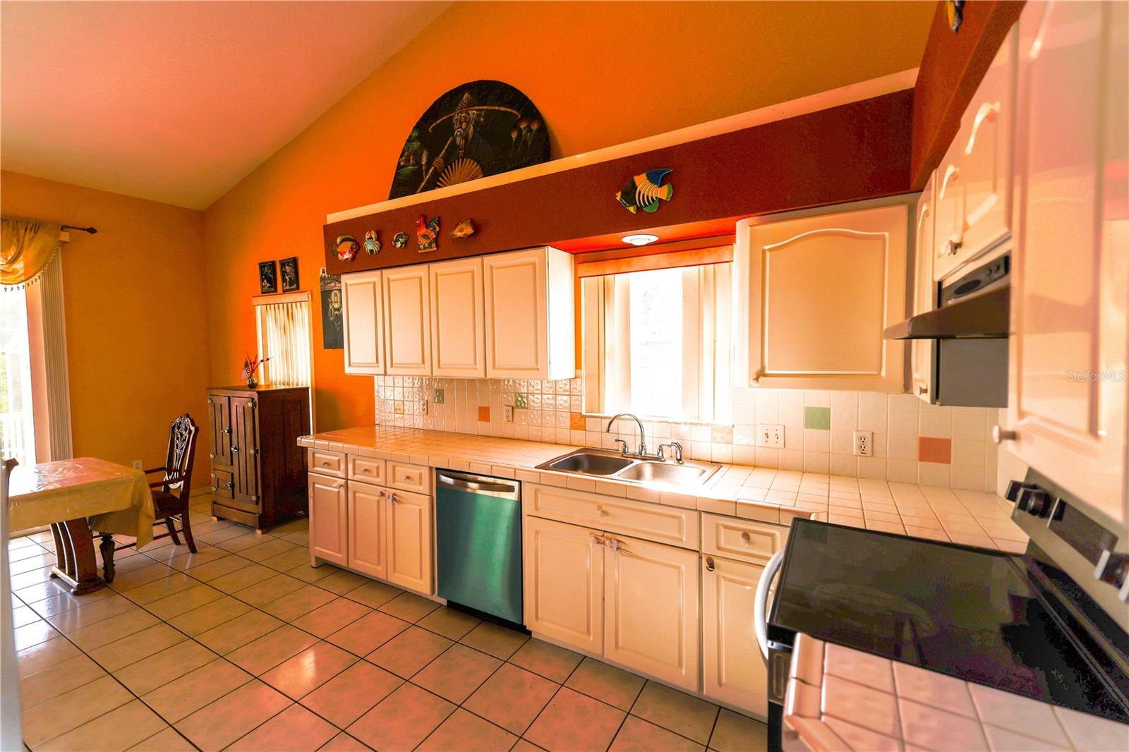 OYSTER BAYOU - Residential