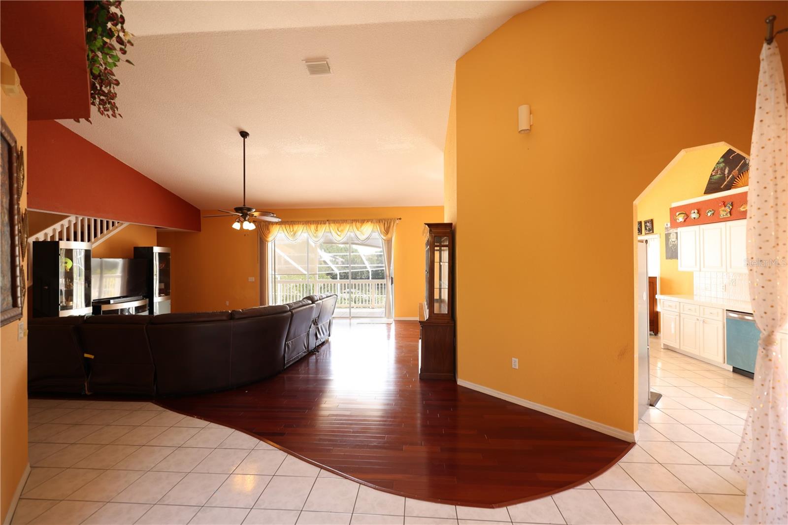 OYSTER BAYOU - Residential