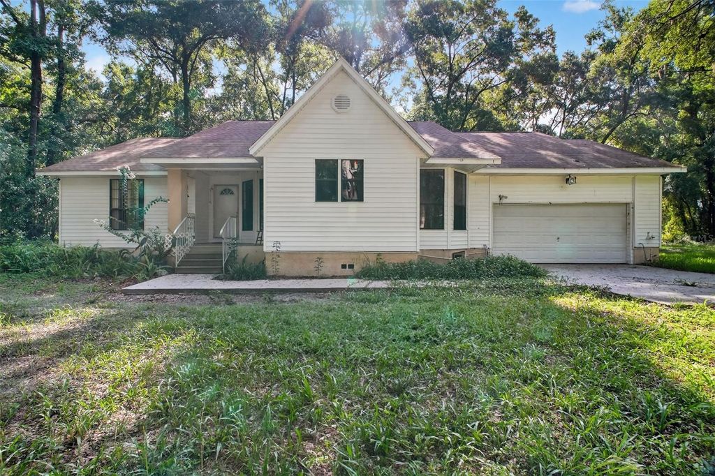 Photo of 5538 SE Highway 42, Summerfield, FL 34491 (MLS # G5100319)