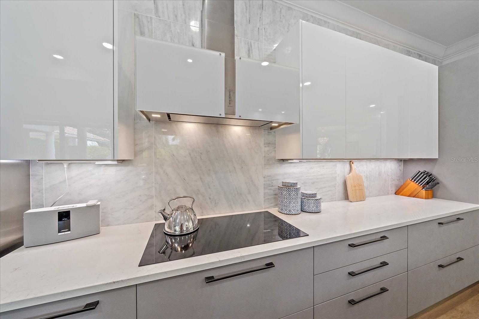 PARADISE SHORES - Residential