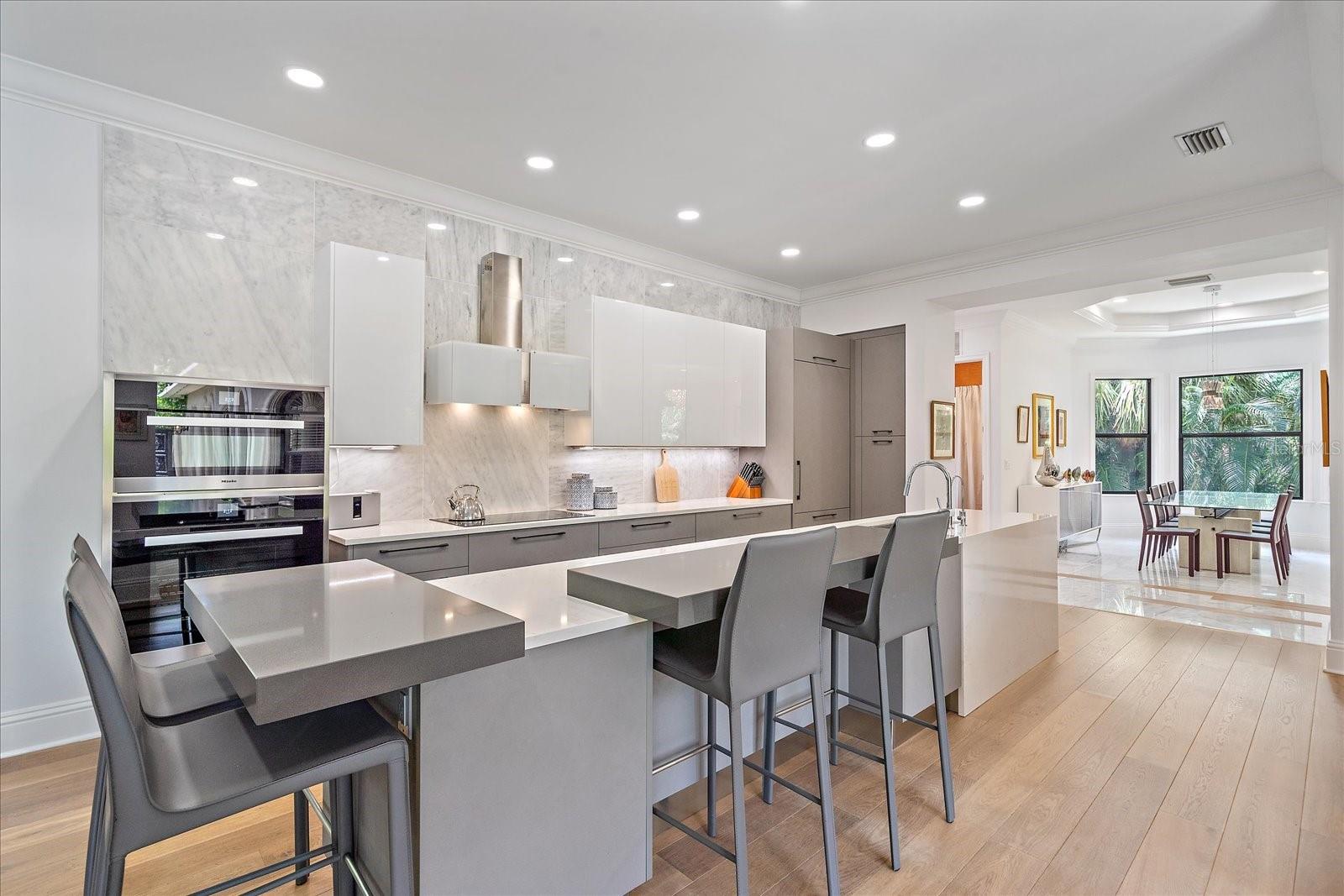 PARADISE SHORES - Residential