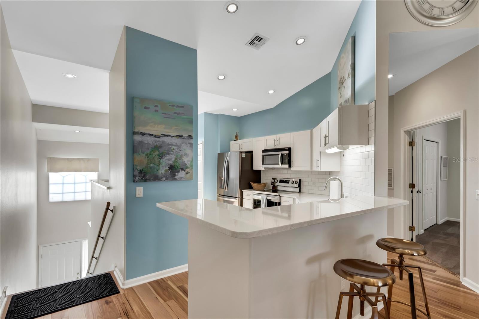 ENCLAVE AT GRASSLANDS A CONDO - Residential Lease