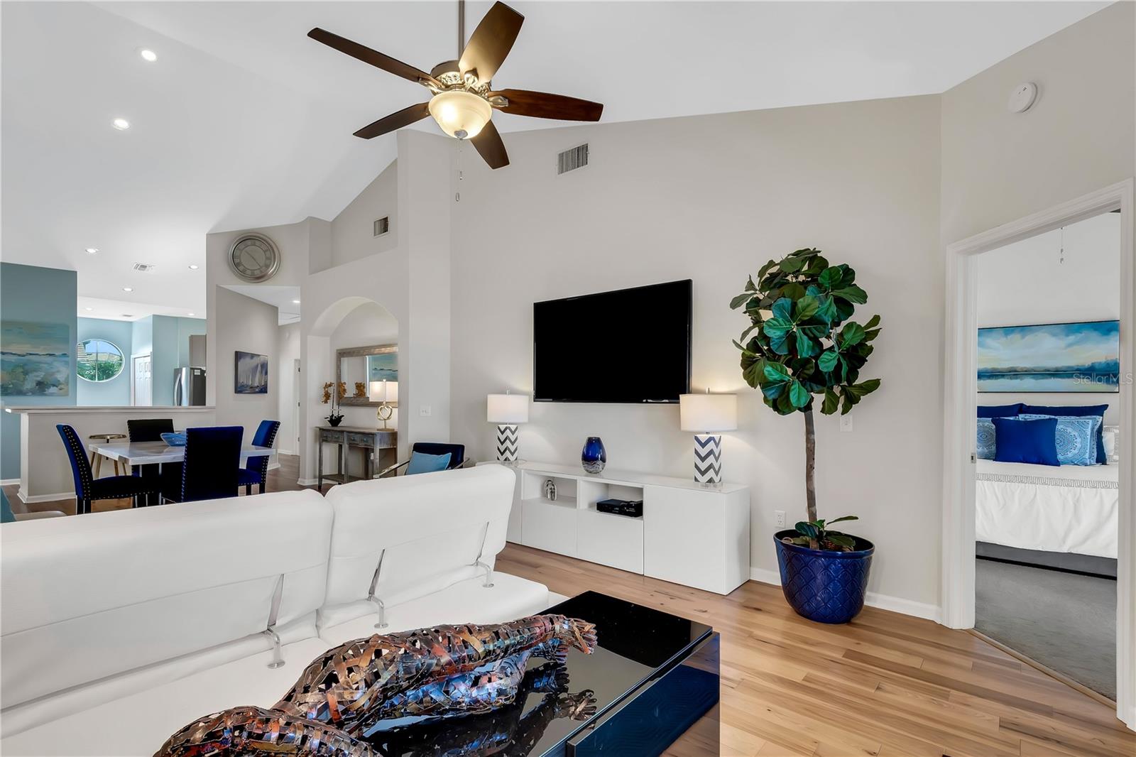 ENCLAVE AT GRASSLANDS A CONDO - Residential Lease