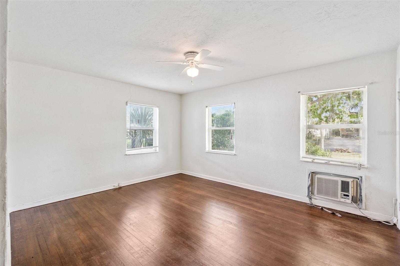 ORLANDO HIGHLANDS - Residential