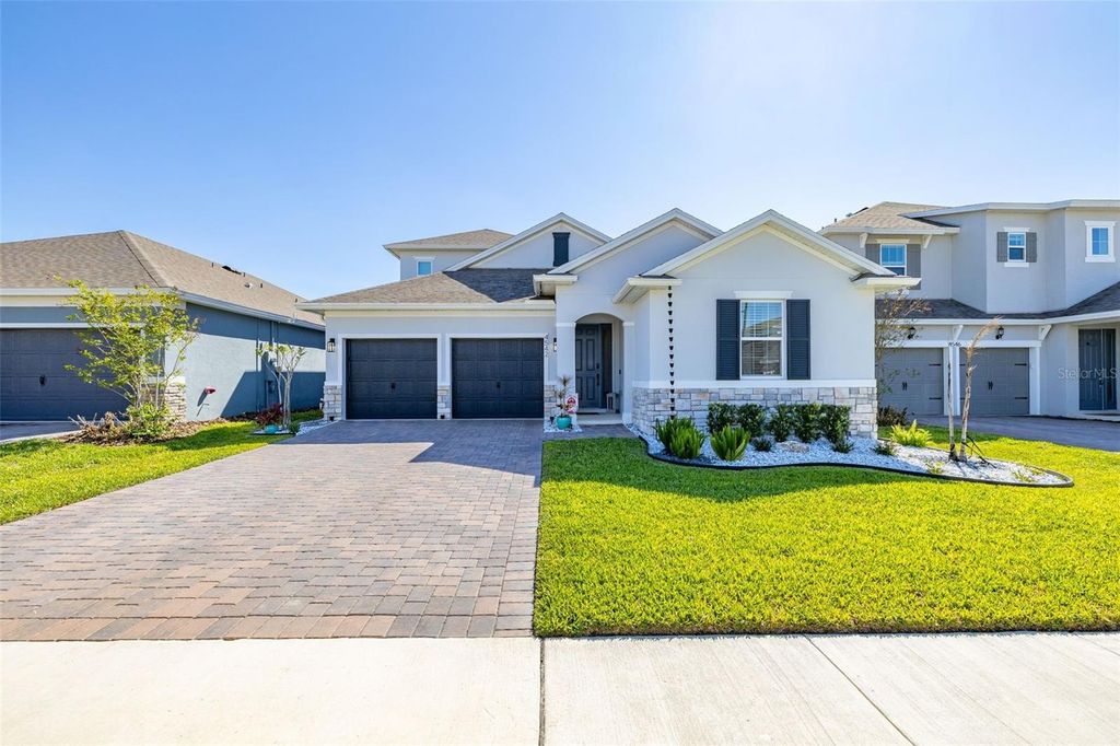 Photo of 4542 Lions Gate Avenue, Clermont, FL 34711 (MLS # S5146373)