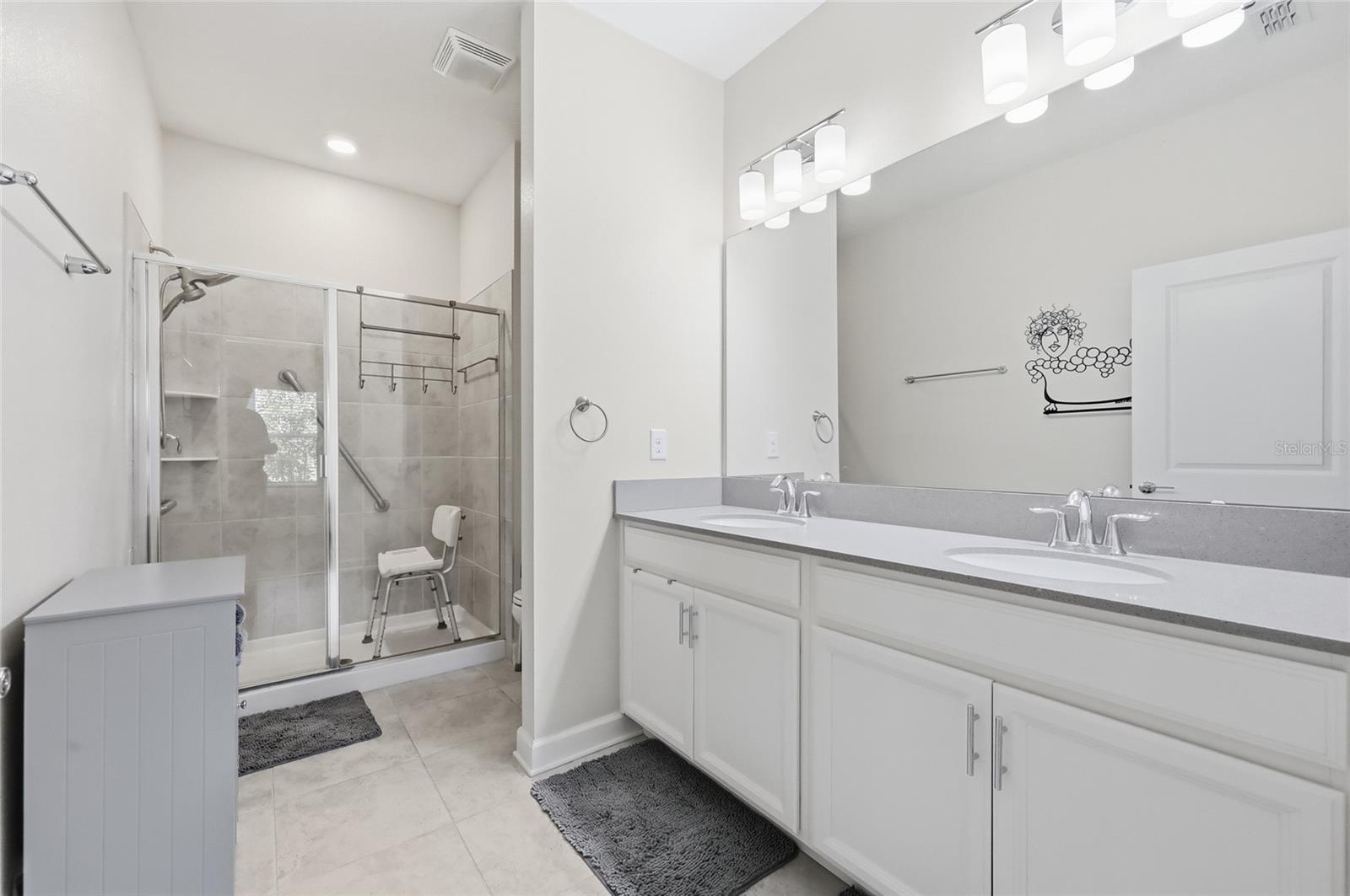 TRADITIONS VILLAS - Residential