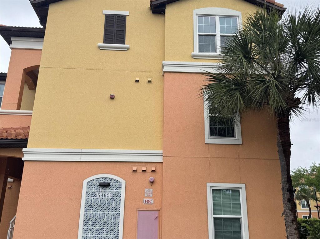 Photo of 5483 Vineland Road #10201, Orlando, FL 32811 (MLS # O6397999)