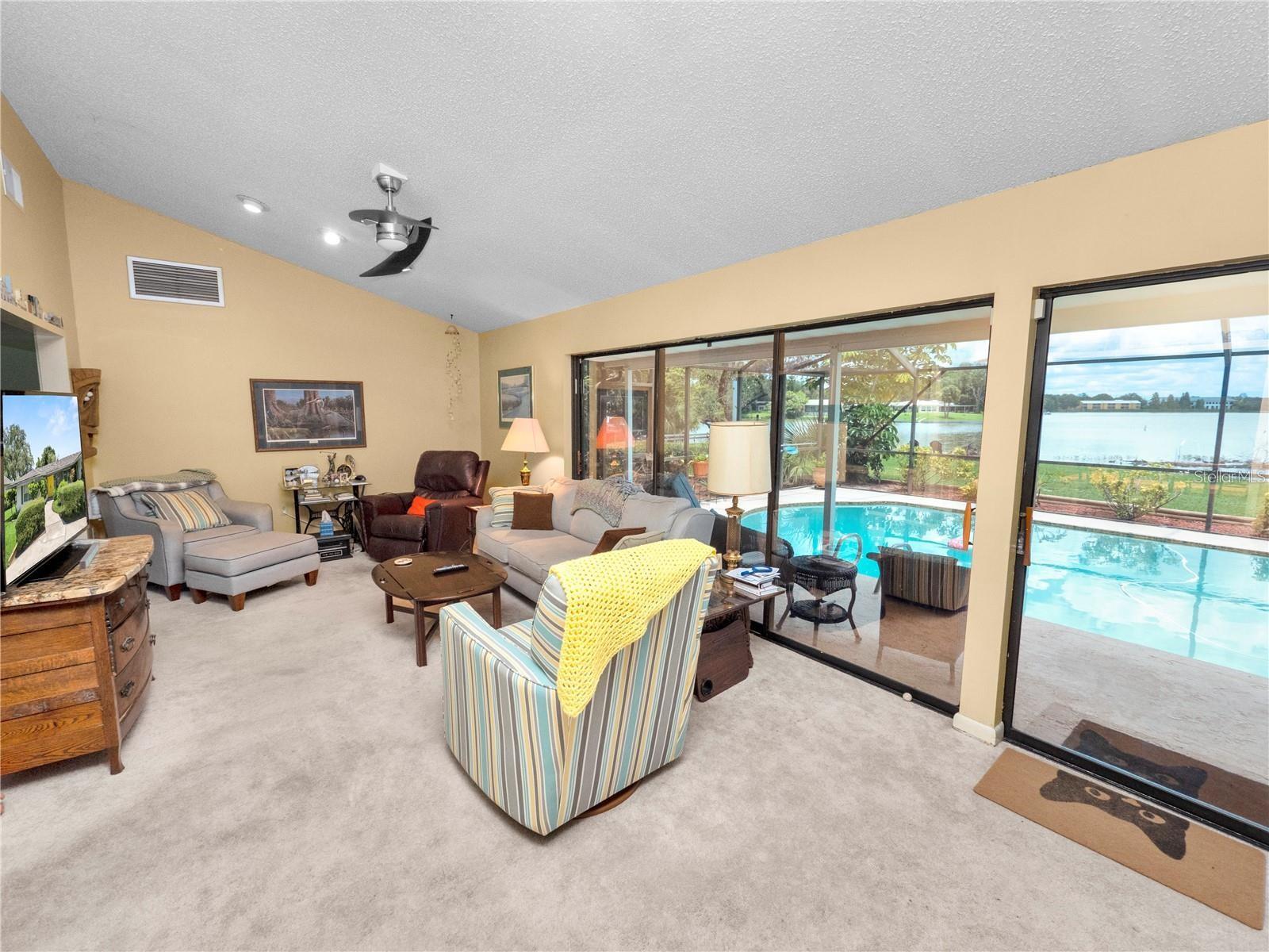 LAKE BENTLEY - Residential