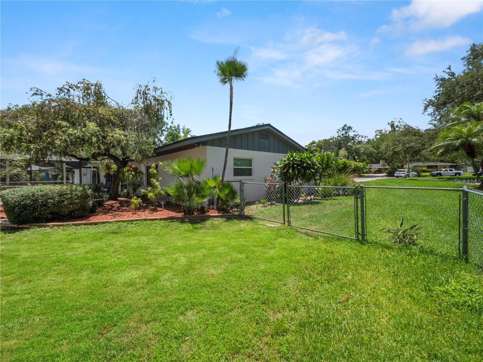 LAKE BENTLEY - Residential