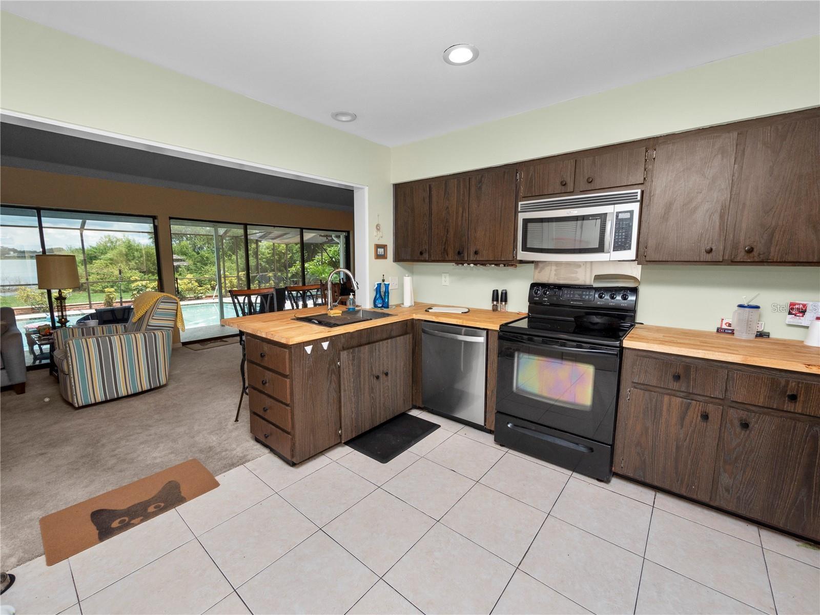 LAKE BENTLEY - Residential