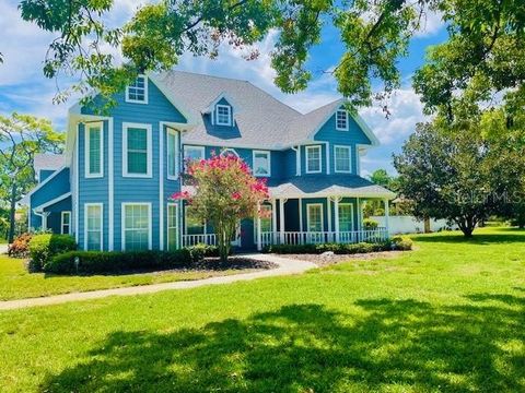 A home in CLEARWATER