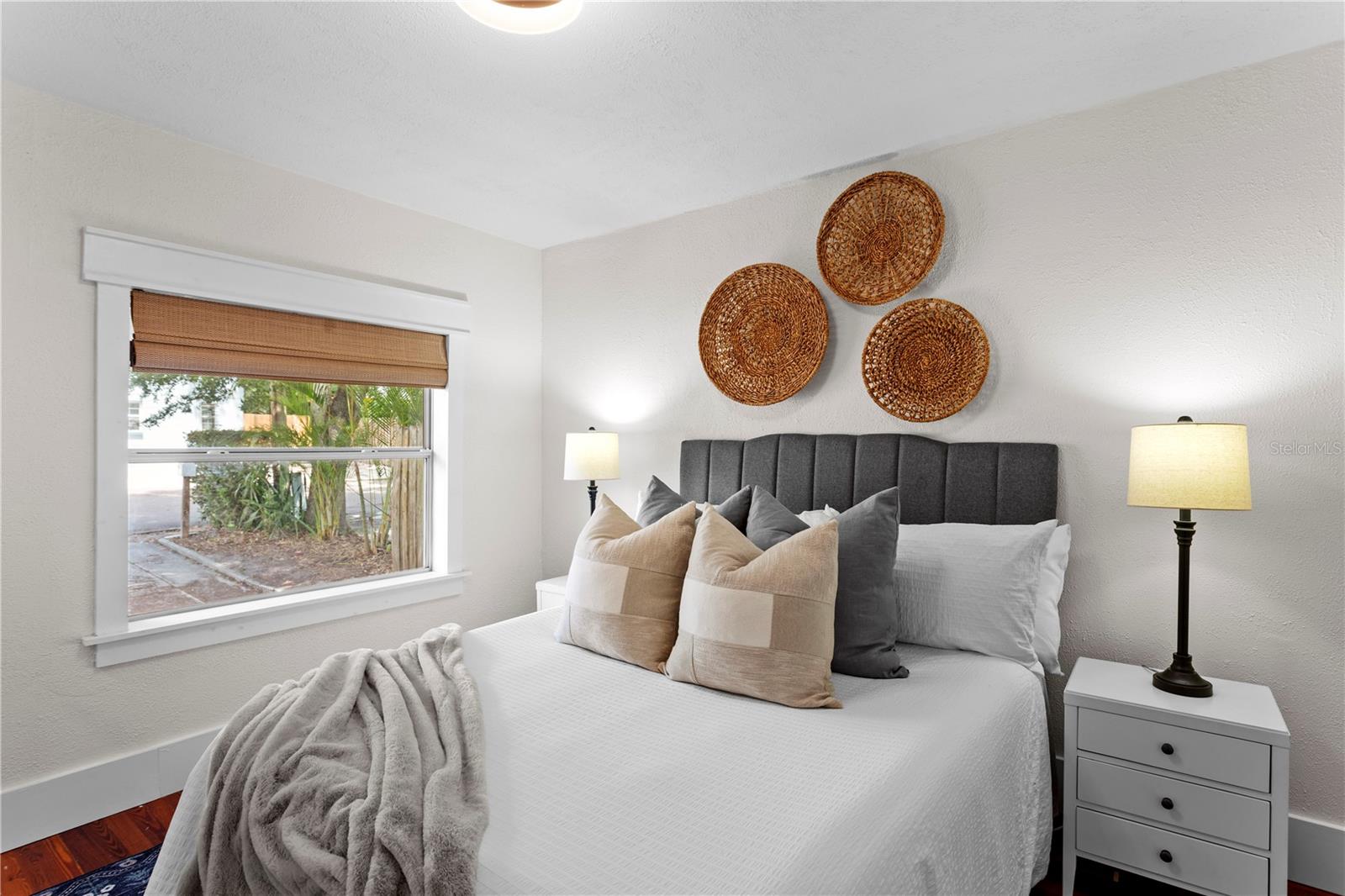 CRESENT LAKE GARDENS - Residential