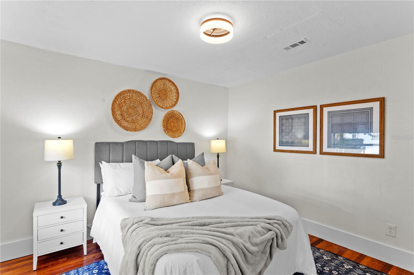 CRESENT LAKE GARDENS - Residential