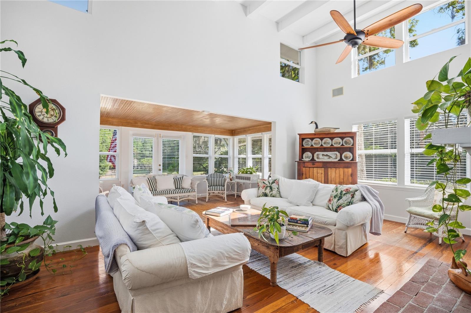 WINDERMERE TOWN - Residential