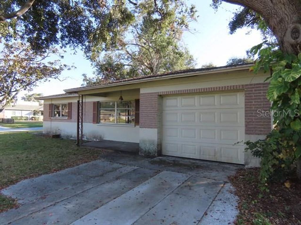 Photo of 9714 53rd Avenue N, St Petersburg, FL 33708 (MLS # TB8459523)