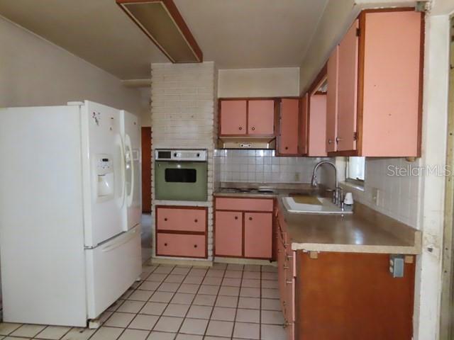 BAY PINES ESTATES - Residential