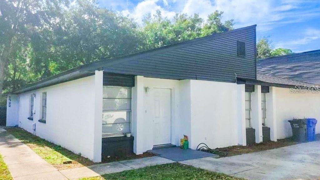 Photo of 1922 Crystal Grove Drive #1926, Lakeland, FL 33801 (MLS # S5143005)