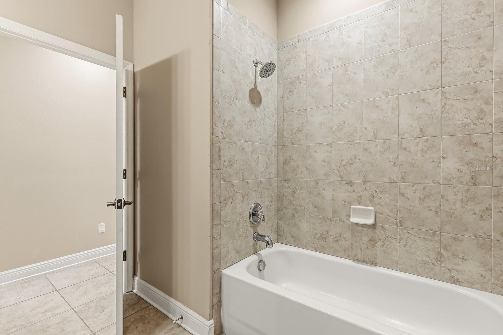 BRENTWOOD CLUB - Residential