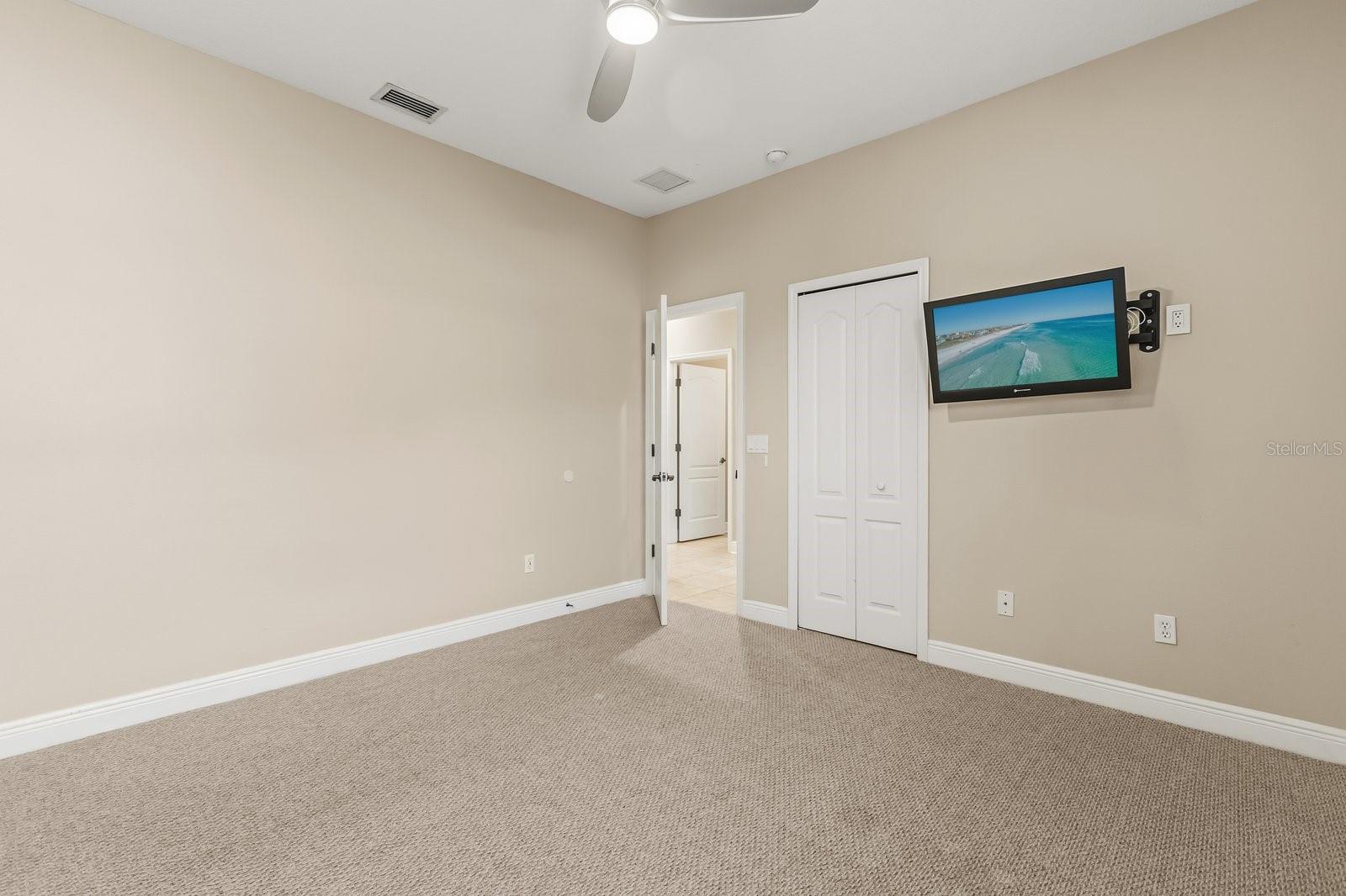 BRENTWOOD CLUB - Residential