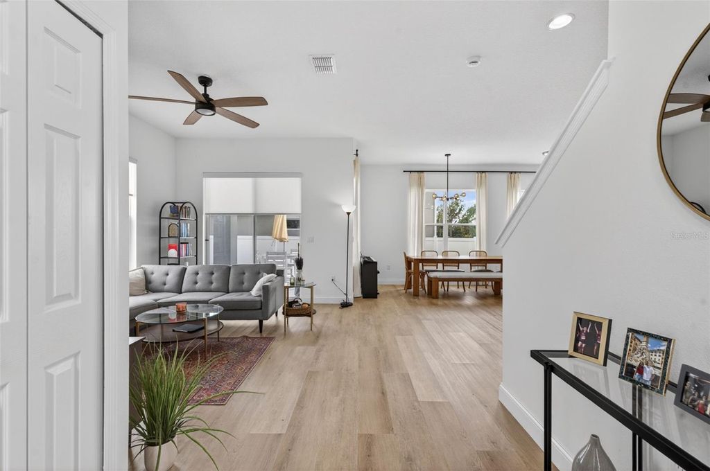 Photo of 701 Dennis Avenue, Orlando, FL 32807 (MLS # O6415223)
