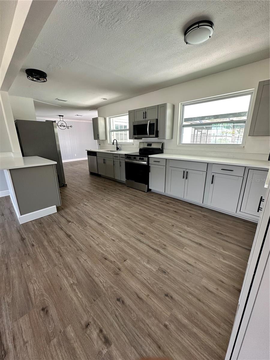 WINSOR MANOR - Residential