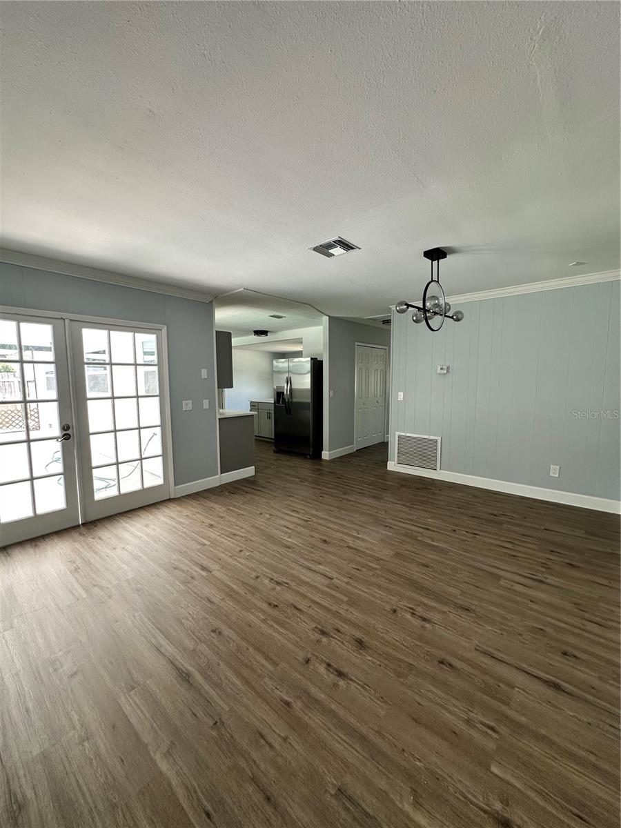 WINSOR MANOR - Residential