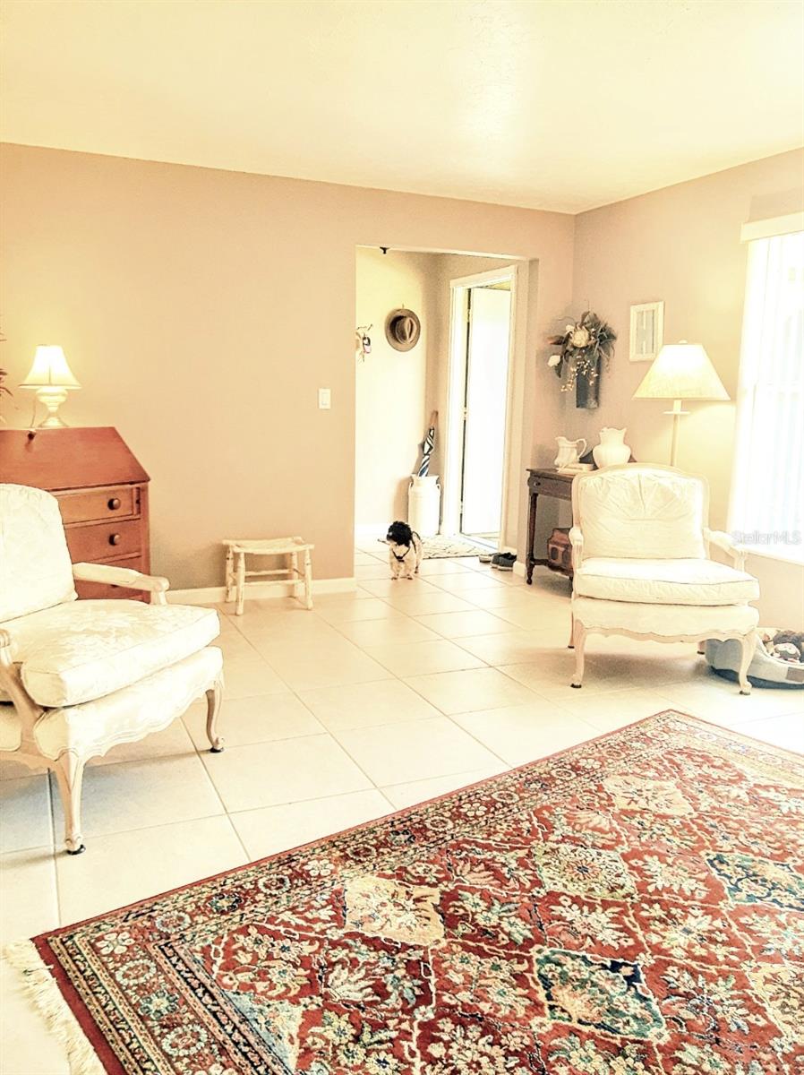 VENICE GARDENS - Residential Lease