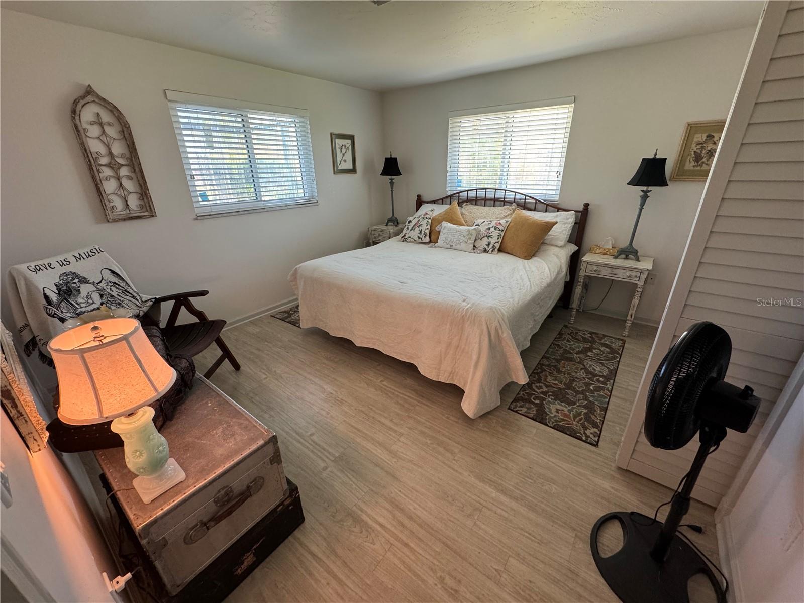 VENICE GARDENS - Residential Lease