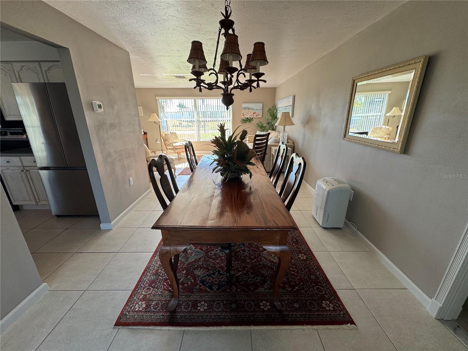 VENICE GARDENS - Residential Lease