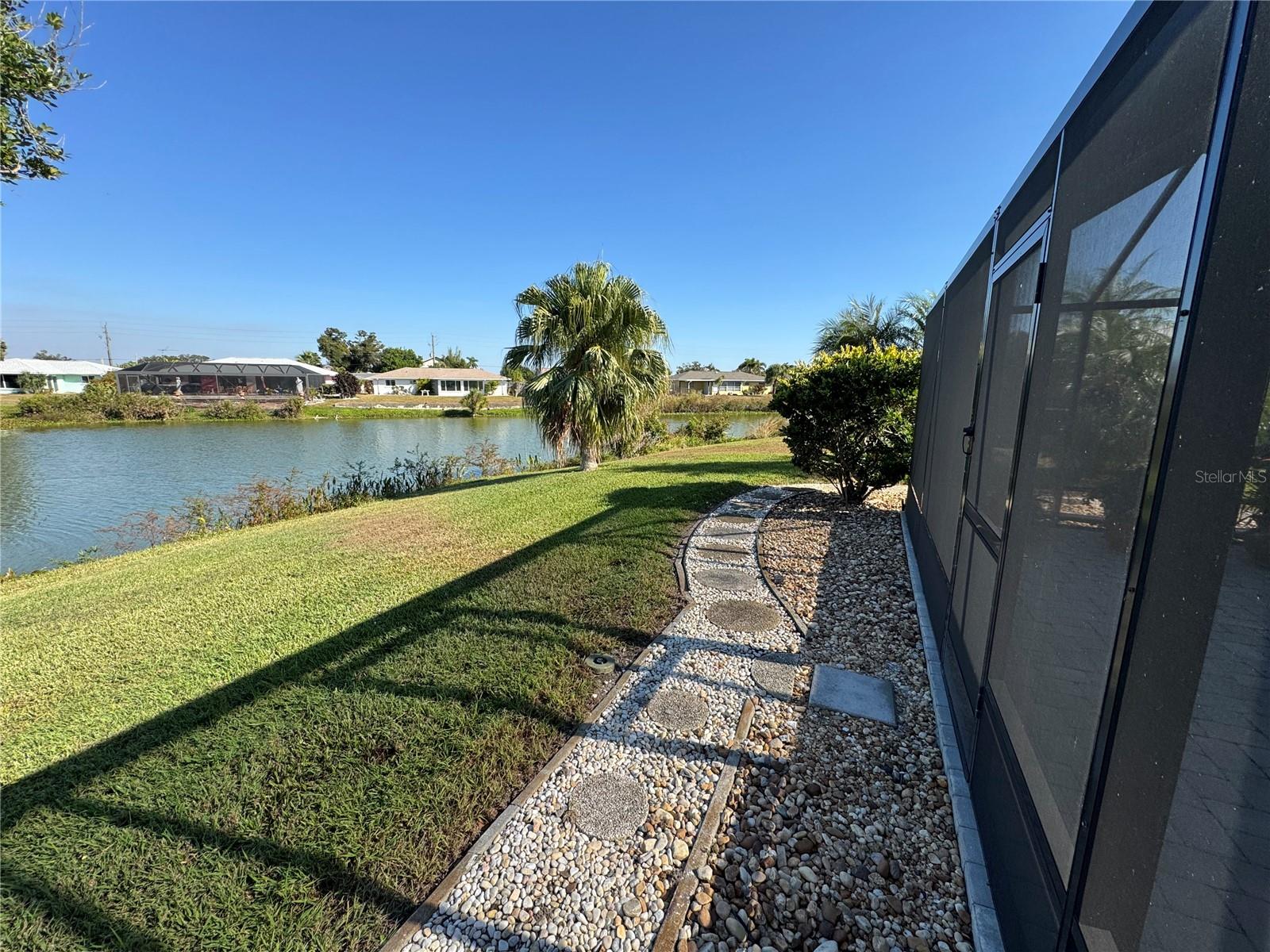 VENICE GARDENS - Residential Lease