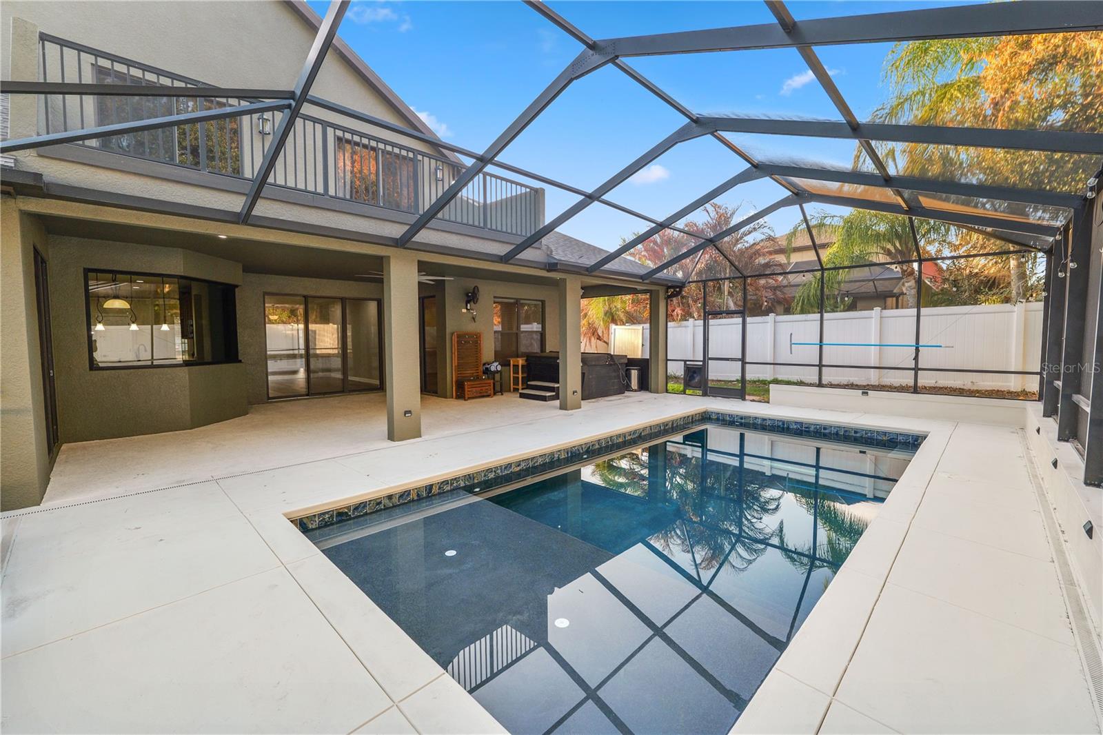 OAK LANDING - Residential