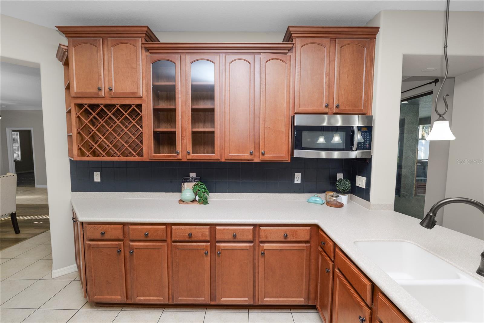 OAK LANDING - Residential