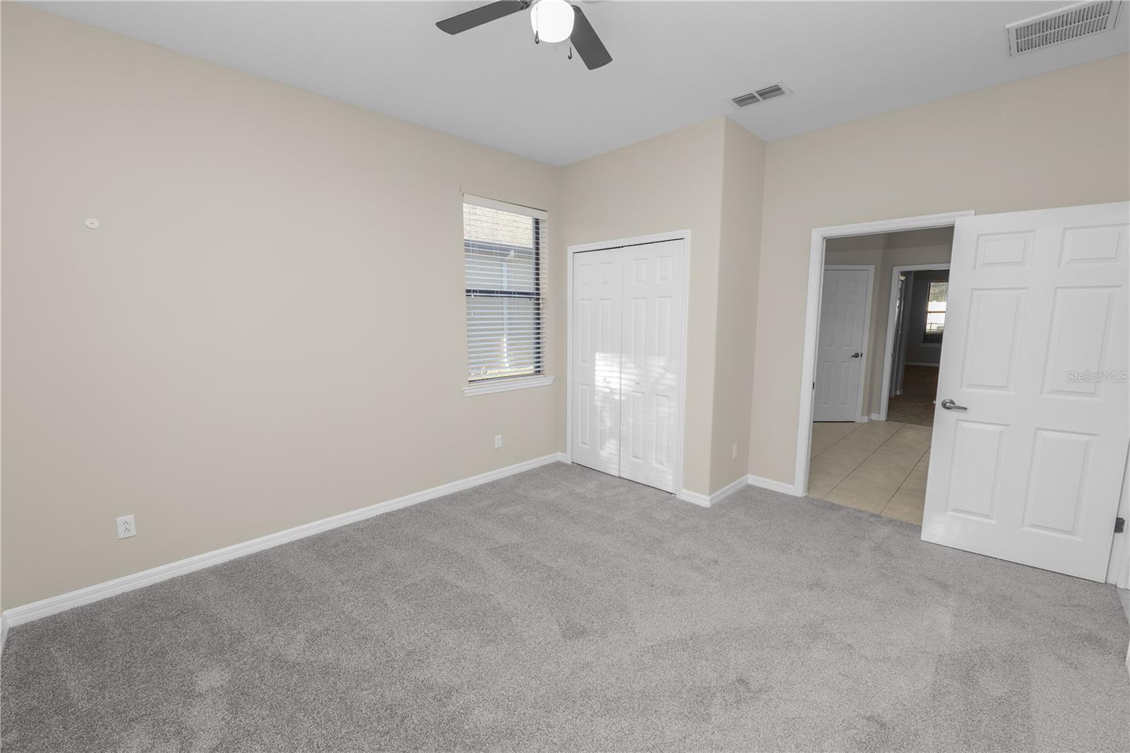 OAK LANDING - Residential