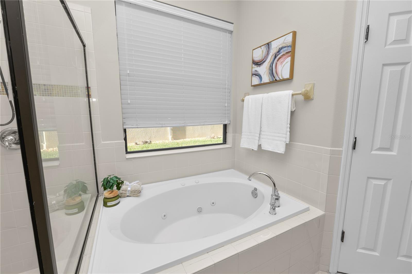 OAK LANDING - Residential