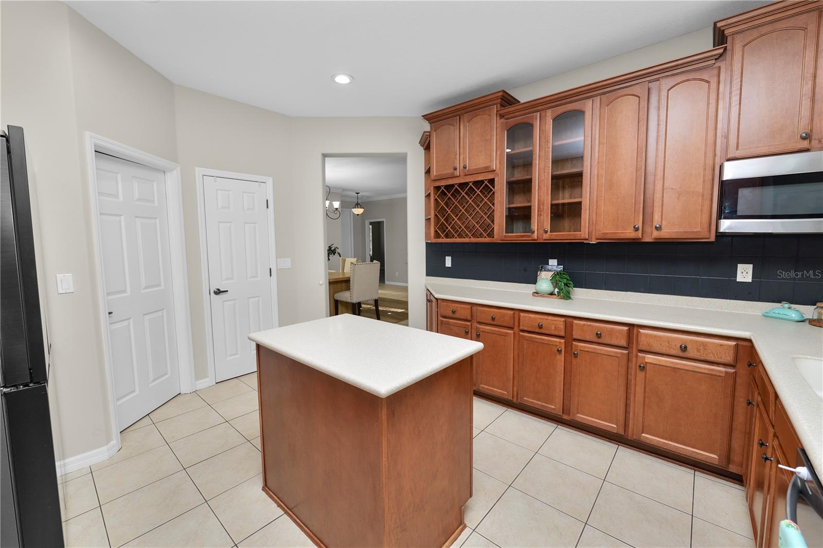 OAK LANDING - Residential