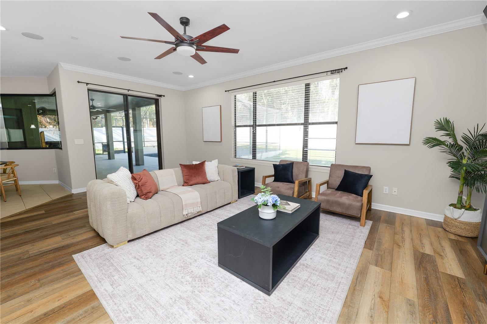 OAK LANDING - Residential