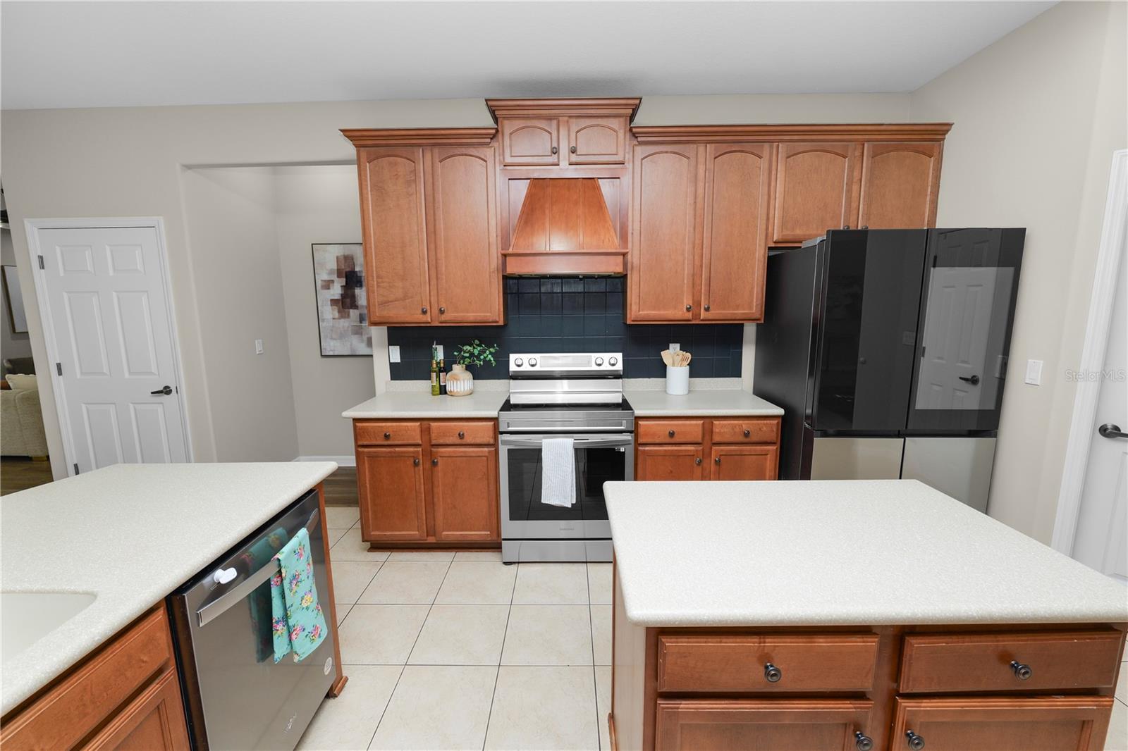 OAK LANDING - Residential