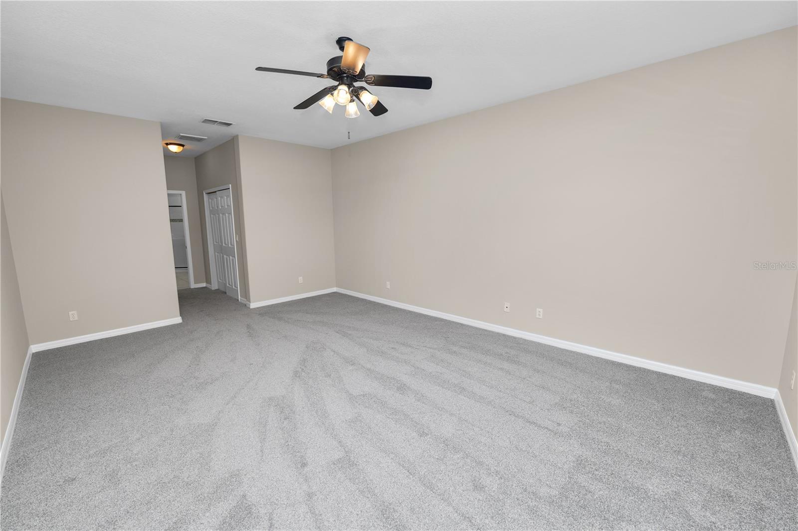 OAK LANDING - Residential