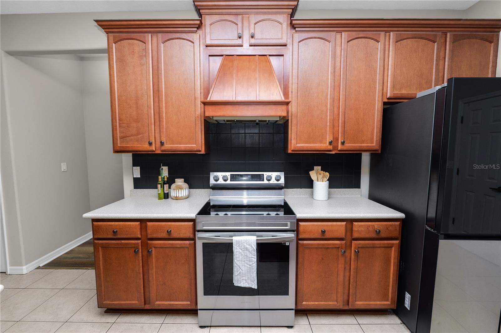 OAK LANDING - Residential