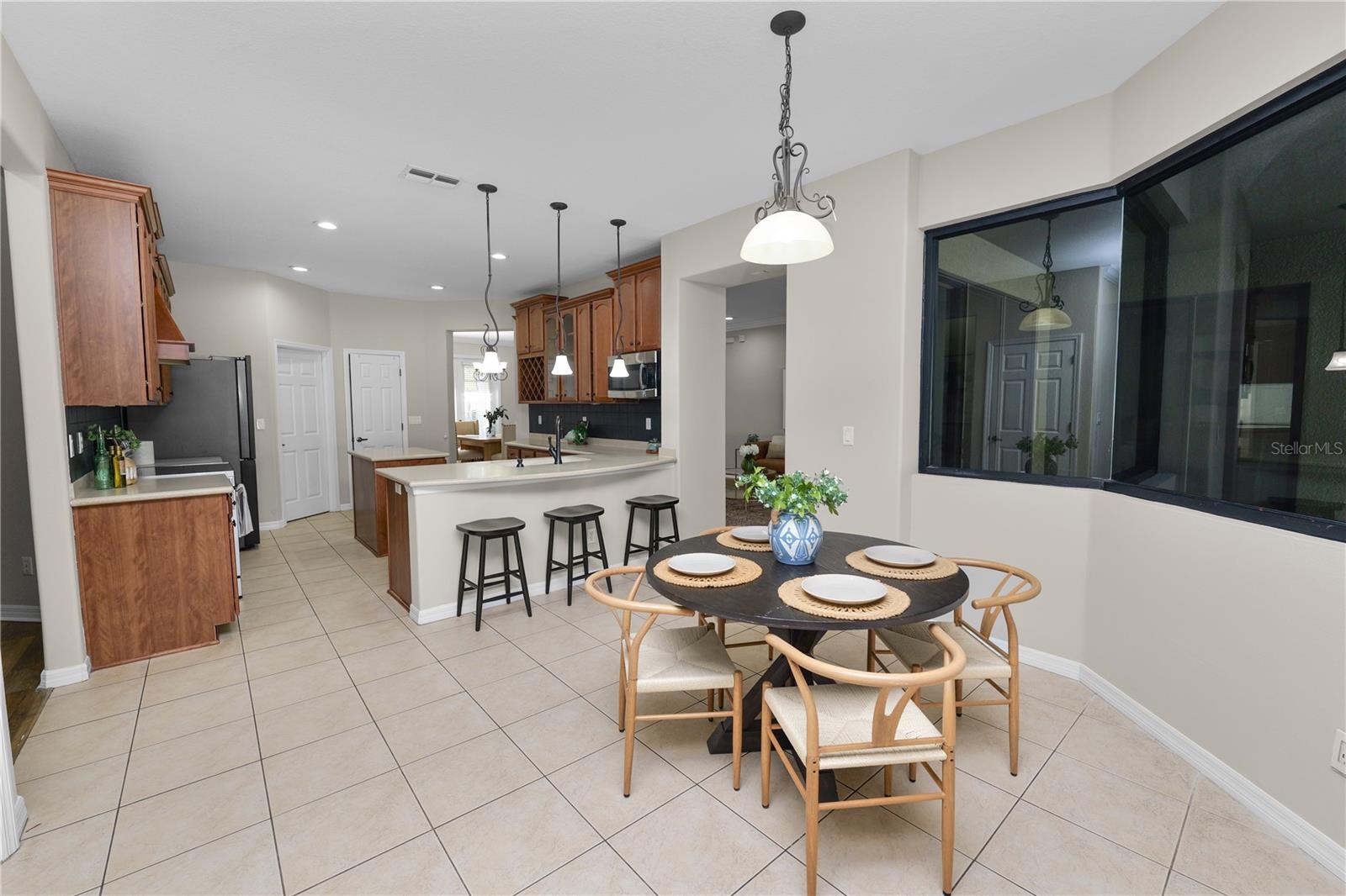 OAK LANDING - Residential