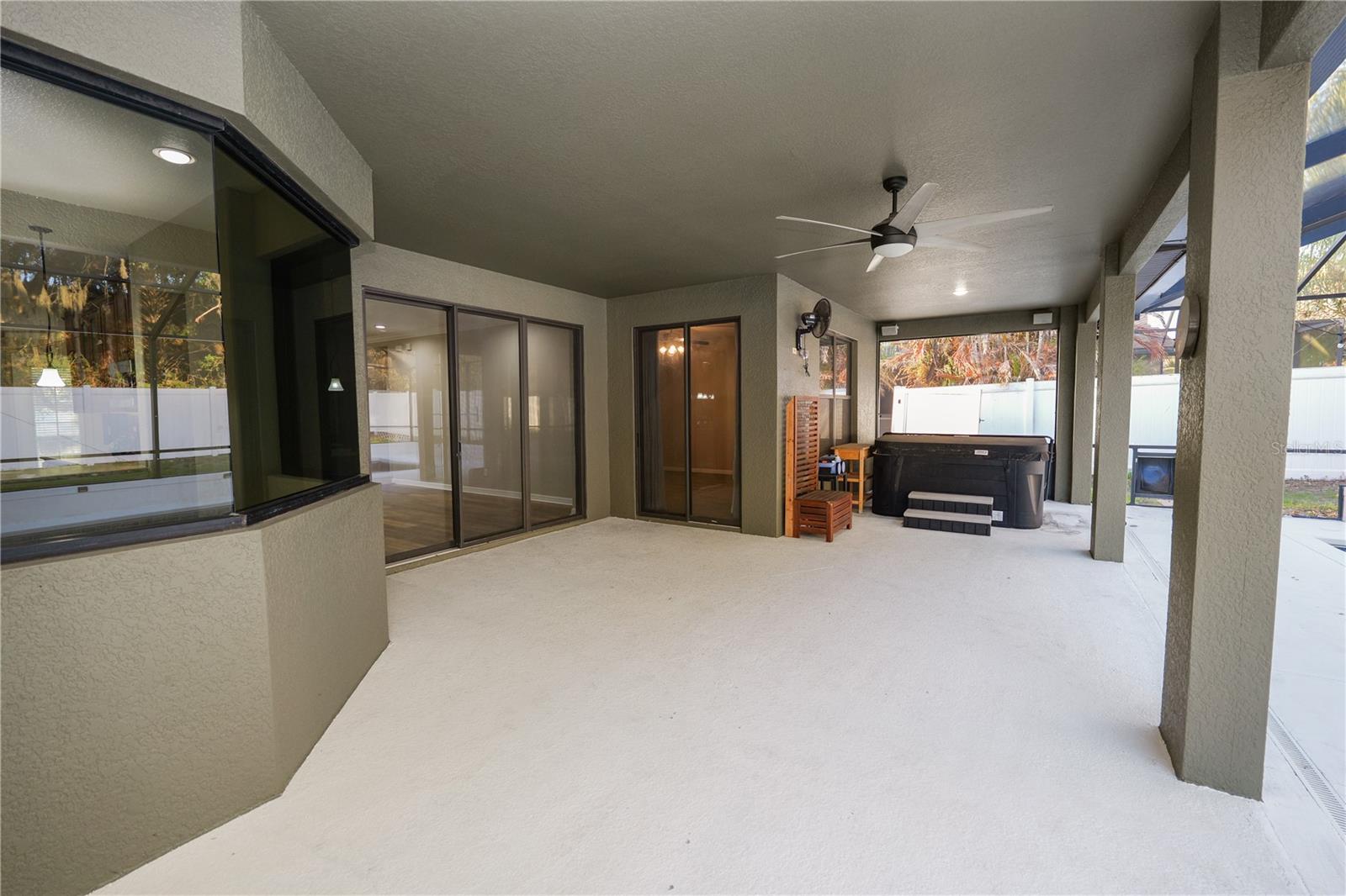 OAK LANDING - Residential