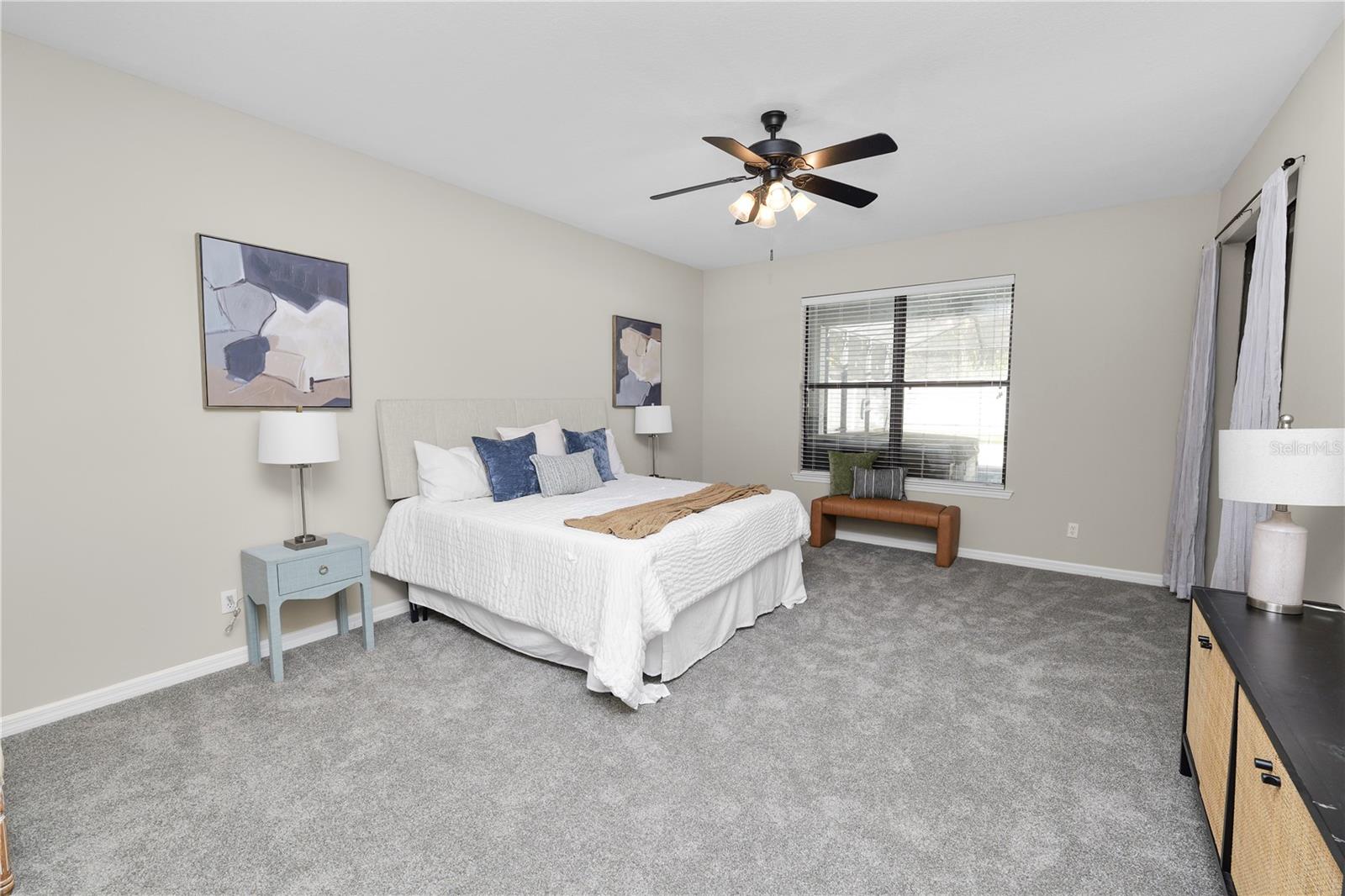 OAK LANDING - Residential