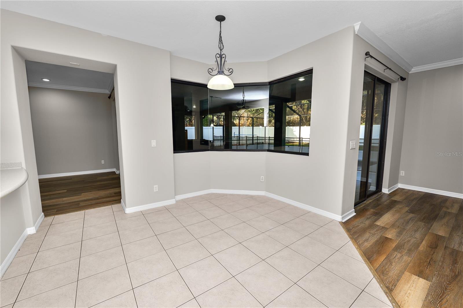 OAK LANDING - Residential