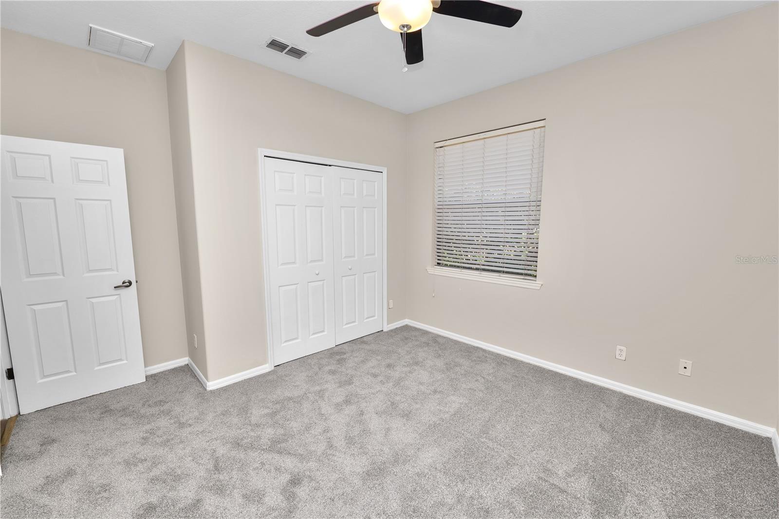 OAK LANDING - Residential