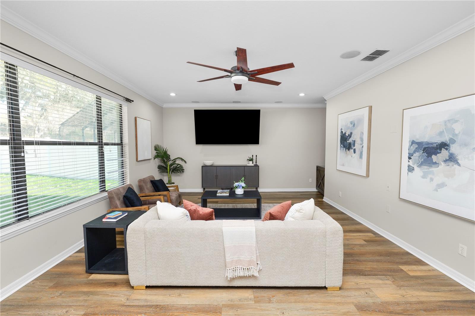 OAK LANDING - Residential