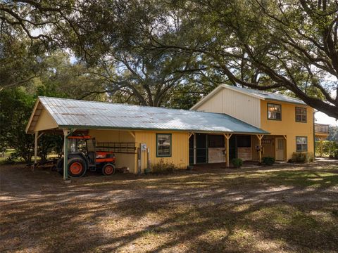 Tiny photo for 4951 SE 216th Avenue, Morriston, FL 32668 (MLS # OM714562)