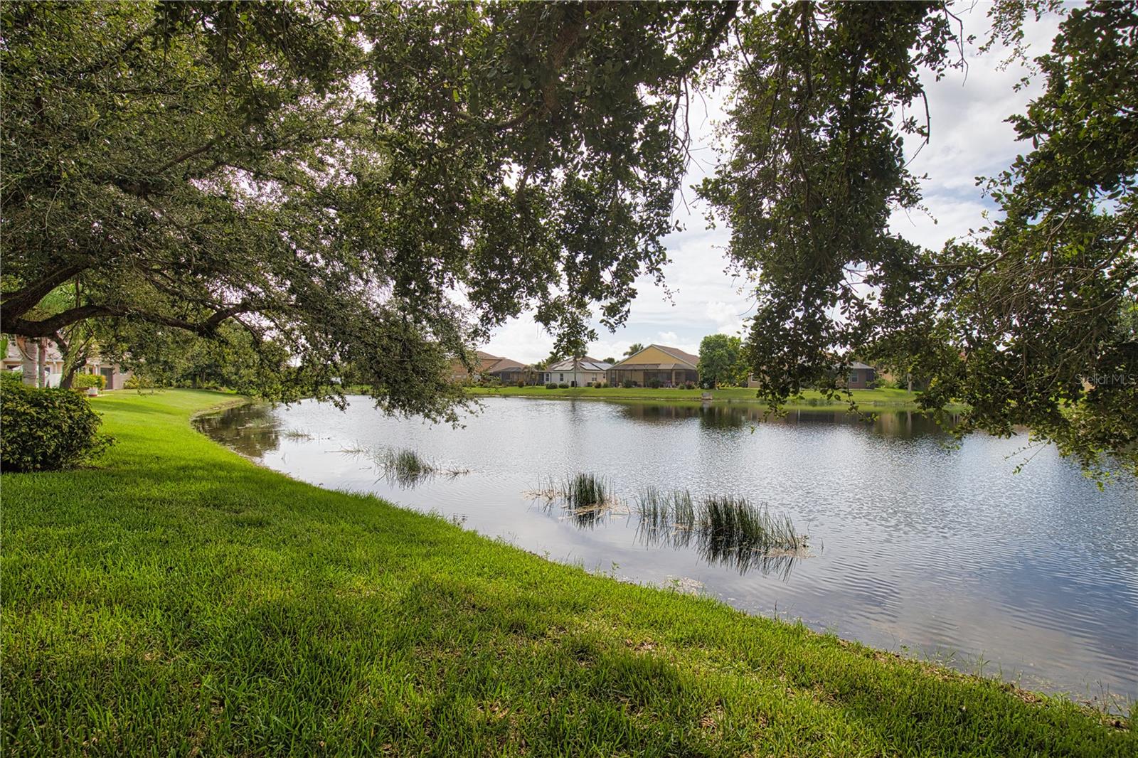 VENTURA VILLAGE - Residential