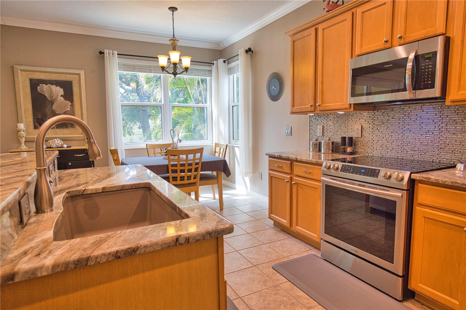 VENTURA VILLAGE - Residential