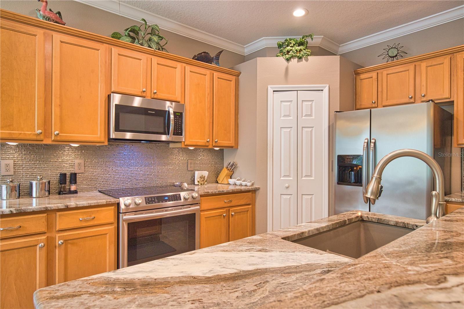 VENTURA VILLAGE - Residential